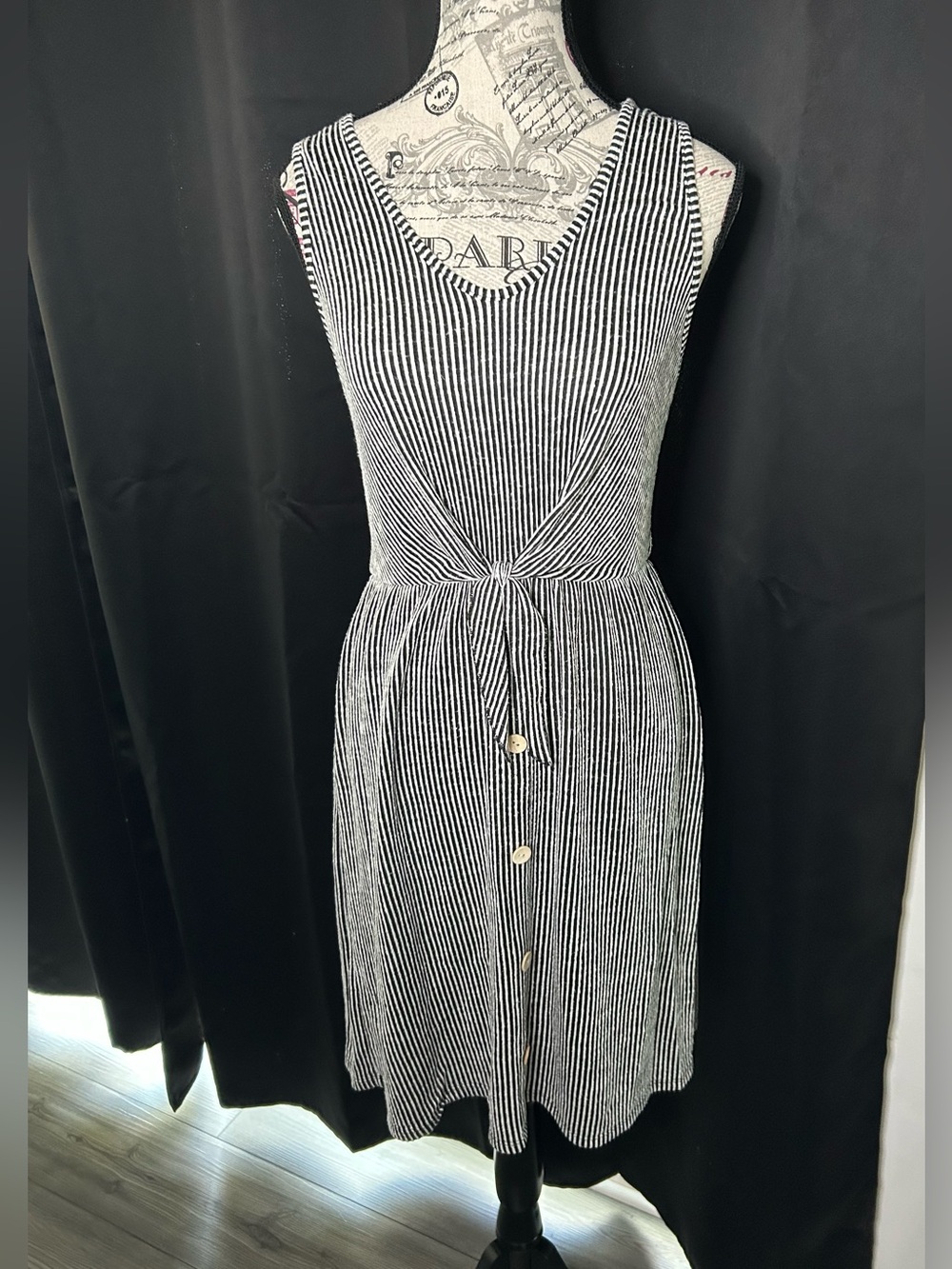 Women’s Striped Tie-Waist Midi Dress (M)